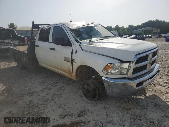 2018 Ram 3500 Tradesman z VIN 3C7WRTCL1JG211117, wystawiony jako Copart lot #55949905 z przebiegiem 137 640 mil mil oraz Szkoda całkowita • Salvage title. Historia ofert i sprzedaży dostępna na DreamBid. Obrazek 4.