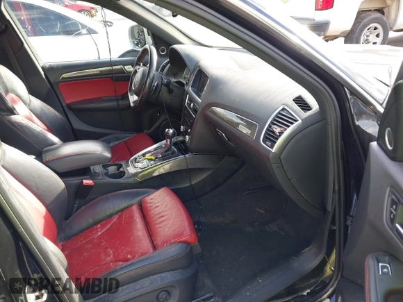 2015 Audi SQ5 Prestige z VIN WA1VGAFP6FA079697, wystawiony jako IAAI lot #41729614 z przebiegiem 130 663 mil mil oraz . Historia ofert i sprzedaży dostępna na DreamBid. Obrazek 5.