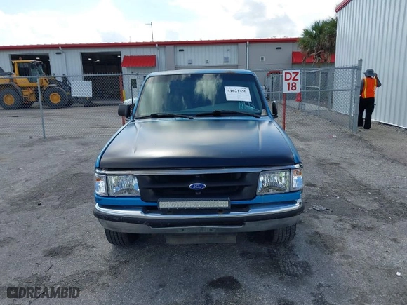 1996 Ford Ranger XL with VIN 1FTCR14U6TPA54923, listed as a IAAI auction lot 41621450 with 186,616 mi miles. Bid and sale history available at carsss.com. Image 12.