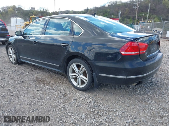 2015 Volkswagen Passat Sport с VIN 1VWBT7A35FC062984, выставлен на аукционе IAAI как лот 42053939 с пробегом 106 095 миль миль и . История ставок и продаж доступна на DreamBid. Изображение 3.
