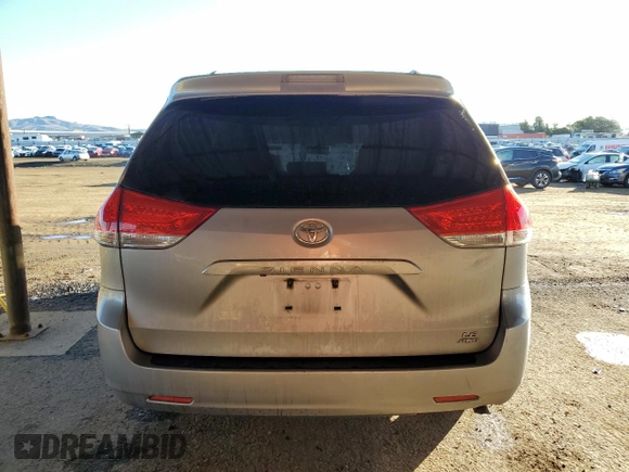 2013 Toyota Sienna LE with VIN 5TDJK3DC7DS063345, listed as a Copart auction lot 41707155 with 268,833 mi miles and Salvage Title. Bid and sale history available at carsss.com. Image 6.