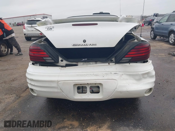 2002 Pontiac Grand Am SE1 z VIN 1G2NF52F82C203744, wystawiony jako IAAI lot #41770625 z przebiegiem 177 630 mil mil oraz . Historia ofert i sprzedaży dostępna na DreamBid. Obrazek 17.