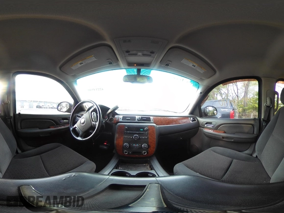 2007 Chevrolet Suburban LT с VIN 1GNFK16317J312027, выставлен на аукционе IAAI как лот 42214940 с пробегом 305 088 миль миль и . История ставок и продаж доступна на DreamBid. Изображение 19.