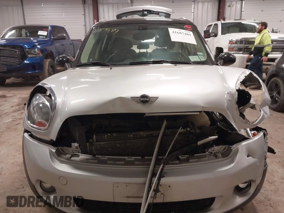 2015 MINI Countryman z VIN WMWZB3C59FWR46546, wystawiony jako IAAI lot #41687489 z przebiegiem 95 734 mil mil oraz . Historia ofert i sprzedaży dostępna na DreamBid. Obrazek 6.