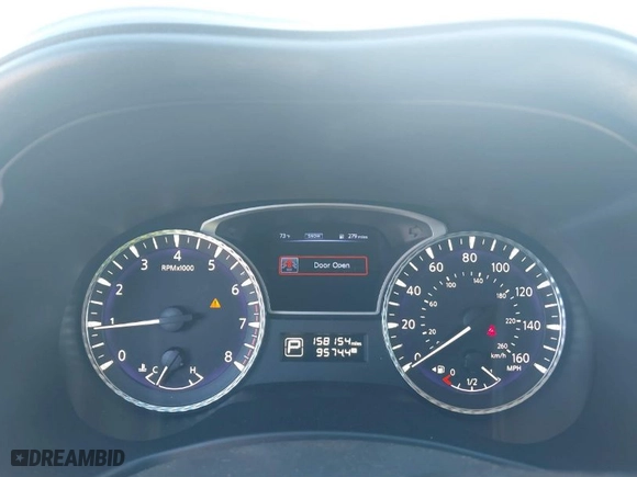 2015 Infiniti QX60 with VIN 5N1AL0MN9FC525210, listed as a IAAI auction lot 41492063 with 158,154 mi miles. Bid and sale history available at carsss.com. Image 7.