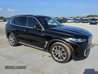 2024 BMW X5 xDrive40i z VIN 5UX23EU06R9T35813, wystawiony jako Copart lot #57442245 z przebiegiem 41 072 mil mil oraz Tytuł czysty. Historia ofert i sprzedaży dostępna na DreamBid. Obrazek 4.