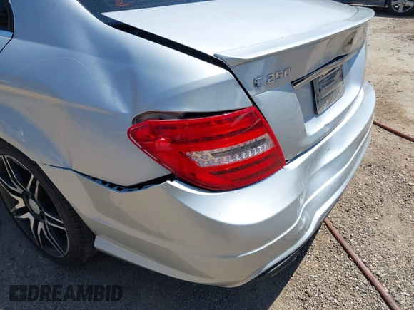 2014 Mercedes-Benz C 250 Sport with VIN WDDGF4HB5ER307781, listed as a IAAI auction lot 42223138 with 186,457 mi miles and . Bid and sale history available at DreamBid. Image 17.