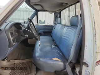 1993 Ford F-250 with VIN 1FTHF25Y3PLA94797, listed as a Copart auction lot 62071595 with 189,058 mi miles and Clean title. Bid and sale history available at DreamBid. Image 7.