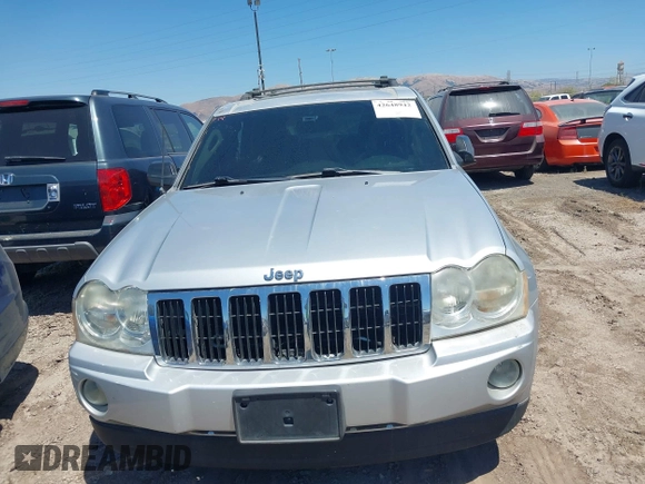 2005 Jeep Grand Cherokee Limited with VIN 1J4HR58N55C561719, listed as a IAAI auction lot 42648942 with 70,106 mi miles and . Bid and sale history available at DreamBid. Image 11.