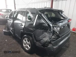 2021 Toyota RAV4 XLE with VIN 2T3W1RFVXMW117830, listed as a IAAI auction lot 41865708 with 94,990 mi miles. Bid and sale history available at carsss.com. Image 3.