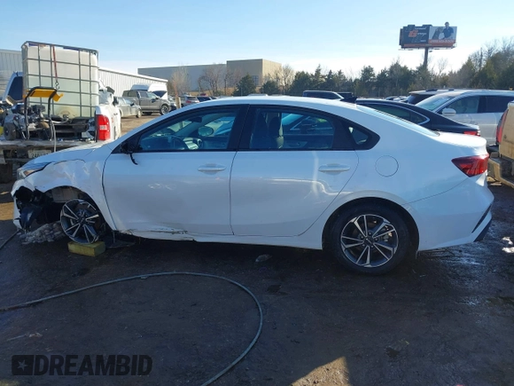 2023 Kia Forte LXS with VIN 3KPF24AD1PE621729, listed as a IAAI auction lot 41554199 with 39,640 mi miles and . Bid and sale history available at DreamBid. Image 14.