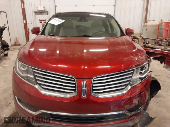 2016 Lincoln MKX Reserve z VIN 2LMTJ8LR5GBL76270, wystawiony jako IAAI lot #41489666 z przebiegiem 113 465 mil mil oraz . Historia ofert i sprzedaży dostępna na DreamBid. Obrazek 12.