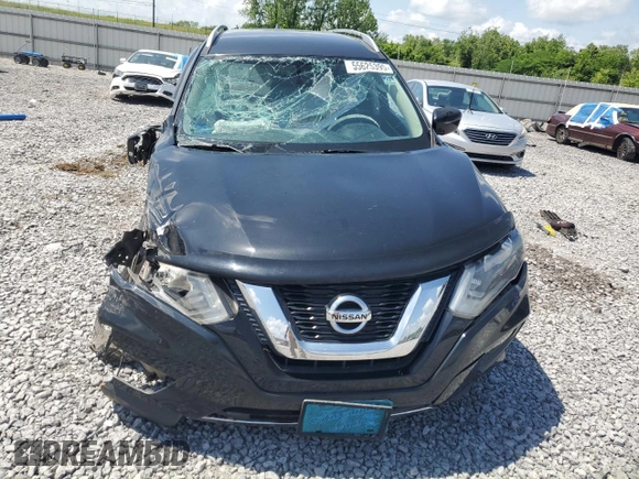 2017 Nissan Rogue SV z VIN KNMAT2MT6HP501456, wystawiony jako Copart lot #55625395 z przebiegiem Nie podano mil oraz Szkoda całkowita • Salvage title. Historia ofert i sprzedaży dostępna na DreamBid. Obrazek 5.