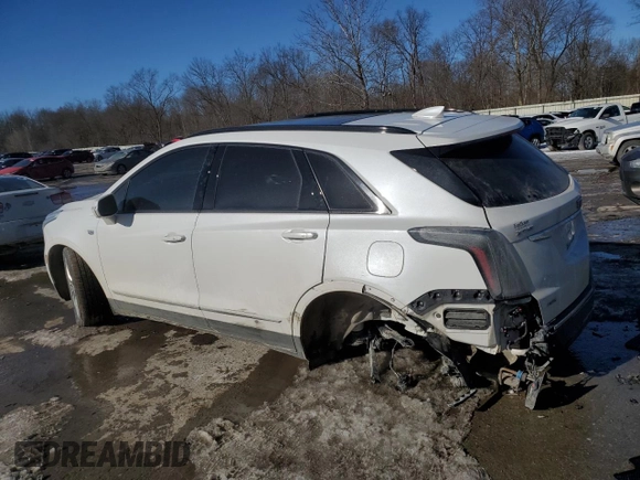 2020 Cadillac XT5 Sport AWD with VIN 1GYKNGRS7LZ107984, listed as a Copart auction lot 42578205 with 88,411 mi miles and Salvage title. Bid and sale history available at DreamBid. Image 2.