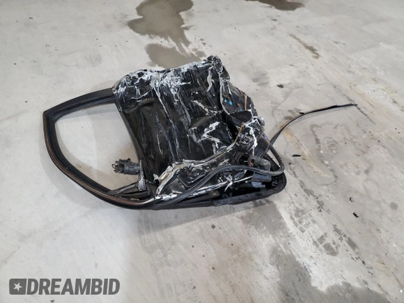 2018 Jeep Cherokee Limited z VIN 1C4PJMDB3JD571989, wystawiony jako Copart lot #47698015 z przebiegiem Nie podano mil oraz Szkoda całkowita • Salvage title. Historia ofert i sprzedaży dostępna na DreamBid. Obrazek 15.