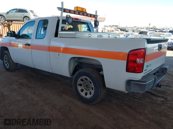 2007 Chevrolet Silverado 1500 LT w/1LT with VIN 1GCEC19077Z637107, listed as a IAAI auction lot 41851739 with 148,277 mi miles. Bid and sale history available at carsss.com. Image 3.