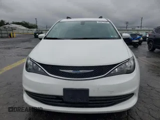 2017 Chrysler Pacifica Touring with VIN 2C4RC1DG8HR695034, listed as a Copart auction lot 55077695 with 113,430 mi miles and Salvage Title. Bid and sale history available at DreamBid. Image 5.