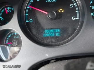 2008 Chevrolet Suburban LT w/3LT with VIN 3GNFC16098G150346, listed as a IAAI auction lot 41523328 with 228,908 mi miles. Bid and sale history available at carsss.com. Image 7.
