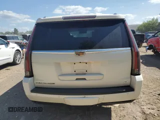 2015 Cadillac Escalade ESV Platinum z VIN 1GYS4UKJ6FR698719, wystawiony jako Copart lot #62085824 z przebiegiem 149 882 mil mil oraz Czysty tytuł • Clean title. Historia ofert i sprzedaży dostępna na DreamBid. Obrazek 6.