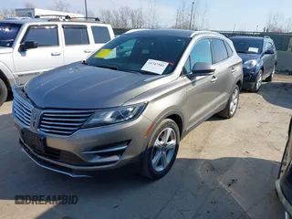 2016 Lincoln MKC Premier with VIN 5LMCJ1D98GUJ21055, listed as a IAAI auction lot 41747502 with 101,956 mi miles and . Bid and sale history available at DreamBid. Image 18.