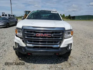 2022 GMC Canyon 4WD AT4 w/Cloth with VIN 1GTG6FEN0N1185737, listed as a Copart auction lot 59732394 with 66,077 mi miles and Non Repairable. Bid and sale history available at carsss.com. Image 5.