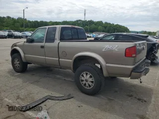 2003 GMC Sonoma SLS z VIN 1GTCT19X938201721, wystawiony jako Copart lot #56011695 z przebiegiem Nie podano mil oraz Nie do naprawy. Historia ofert i sprzedaży dostępna na DreamBid. Obrazek 2.