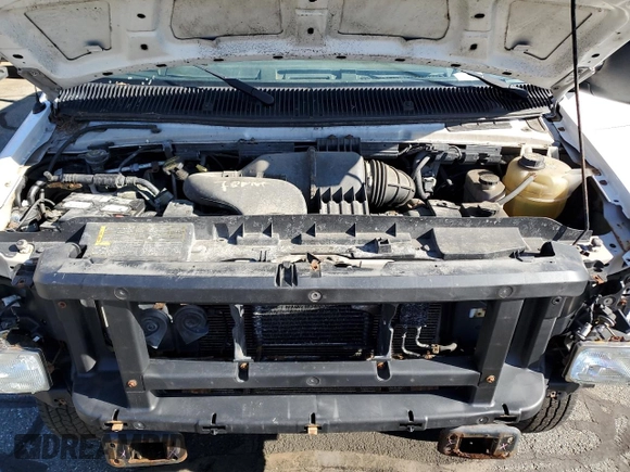 2009 Ford Econoline Cargo Commercial z VIN 1FTNE14W39DA39568, wystawiony jako Copart lot #51933035 z przebiegiem 129 590 mil mil oraz Szkoda całkowita • Salvage title. Historia ofert i sprzedaży dostępna na DreamBid. Obrazek 12.
