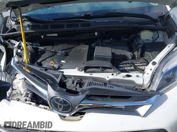 2018 Toyota Sienna XLE with VIN 5TDDZ3DC6JS199051, listed as a IAAI auction lot 41945587 with 58,818 mi miles and . Bid and sale history available at DreamBid. Image 10.
