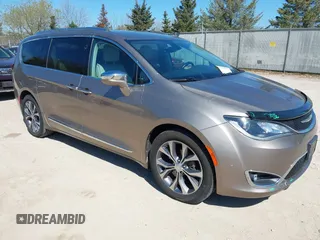 2017 Chrysler Pacifica Limited with VIN 2C4RC1GG1HR572848, listed as a IAAI auction lot 42195942 with 212,958 mi miles and . Bid and sale history available at DreamBid. Image 1.