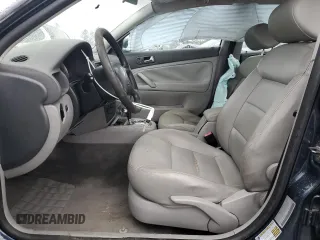 2004 Volkswagen Passat GL with VIN WVWMD63B74P192522, listed as a Copart auction lot 84493224 with 137,689 mi miles and Salvage title. Bid and sale history available at DreamBid. Image 7.
