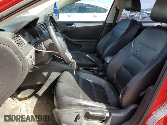 2013 Volkswagen Jetta SE с VIN 3VWDP7AJ5DM404294, выставлен на аукционе Copart как лот 50503195 с пробегом 176 278 миль миль и Списание • Salvage title. История ставок и продаж доступна на DreamBid. Изображение 7.