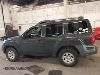 2013 Nissan Xterra S z VIN 5N1AN0NUXDN821211, wystawiony jako IAAI lot #41238046 z przebiegiem 131 649 mil mil oraz . Historia ofert i sprzedaży dostępna na DreamBid. Obrazek 14.
