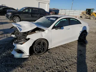 2023 Mercedes-Benz CLA 250 z VIN W1K5J4HB1PN407277, wystawiony jako Copart lot #42214505 z przebiegiem Nie podano mil oraz Szkoda całkowita • Salvage title. Historia ofert i sprzedaży dostępna na DreamBid. Obrazek 1.
