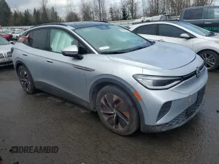 2021 Volkswagen ID.4 Pro S z VIN WVGTMPE25MP028423, wystawiony jako Copart lot #47427535 z przebiegiem Nie podano mil oraz Szkoda całkowita • Salvage title. Historia ofert i sprzedaży dostępna na DreamBid. Obrazek 4.