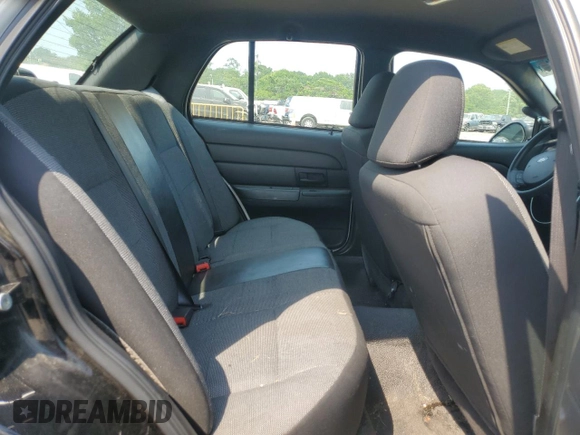 2007 Ford Police Interceptor z VIN 2FAFP71WX7X156954, wystawiony jako Copart lot #60929015 z przebiegiem 174 531 mil mil oraz Szkoda całkowita • Salvage title. Historia ofert i sprzedaży dostępna na DreamBid. Obrazek 10.