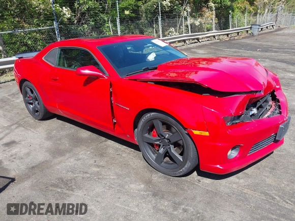 2010 Chevrolet Camaro 2SS z VIN 2G1FK1EJ0A9144871, wystawiony jako IAAI lot #42054933 z przebiegiem 140 100 mil mil oraz . Historia ofert i sprzedaży dostępna na DreamBid. Obrazek 1.