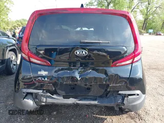 2020 Kia Soul LX z VIN KNDJ23AU7L7045790, wystawiony jako IAAI lot #42193476 z przebiegiem 48 150 mil mil oraz . Historia ofert i sprzedaży dostępna na DreamBid. Obrazek 15.