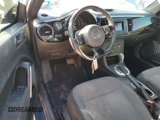 2019 Volkswagen Beetle S with VIN 3VWFD7AT4KM706644, listed as a Copart auction lot 88102095 with 62,479 mi miles and Salvage Title. Bid and sale history available at carsss.com. Image 8.