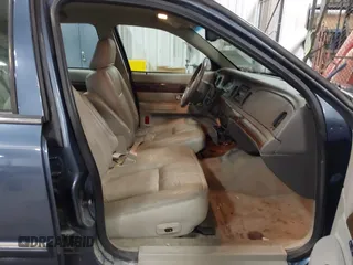 2008 Mercury Grand Marquis LS with VIN 2MEFM75V88X631067, listed as a IAAI auction lot 41290274 with 206,145 mi miles and . Bid and sale history available at DreamBid. Image 5.