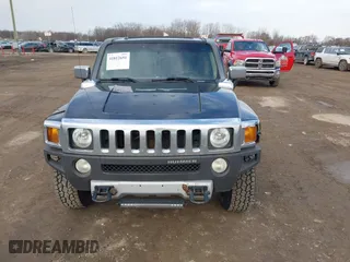 2008 Hummer H3 SUV with VIN 5GTEN13E288105892, listed as a IAAI auction lot 41812651 with 217,426 mi miles. Bid and sale history available at carsss.com. Image 11.