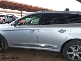 2015 Volvo XC60 T6 Platinum with VIN YV4902RMXF2719971, listed as a IAAI auction lot 41970301 with 63,399 mi miles. Bid and sale history available at carsss.com. Image 14.
