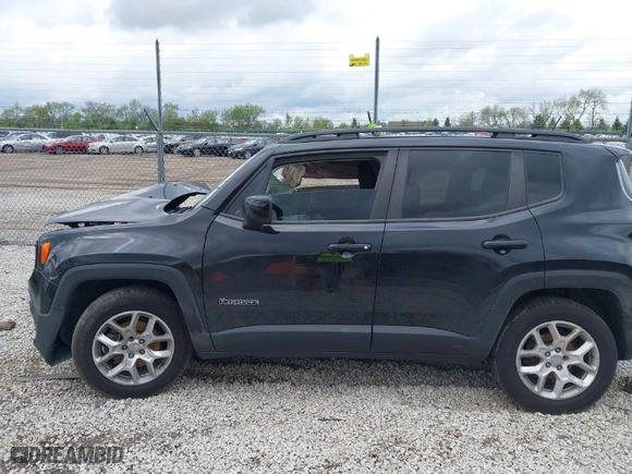 2017 Jeep Renegade Altitude with VIN ZACCJABB8HPG37707, listed as a IAAI auction lot 39314901 with 59,544 mi miles. Bid and sale history available at carsss.com. Image 14.