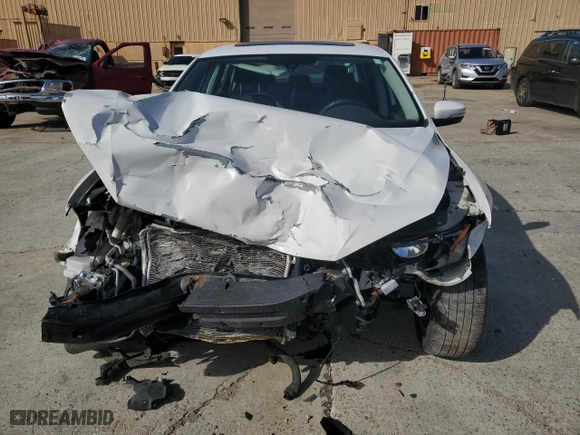 2013 Volkswagen Passat SE w/Sunroof with VIN 1VWBH7A33DC079409, listed as a Copart auction lot 45331415 with 0 mi miles and Salvage Title. Bid and sale history available at carsss.com. Image 5.