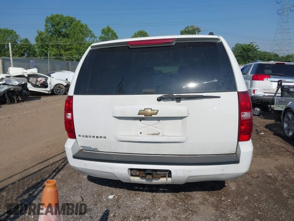 2007 Chevrolet Suburban LT with VIN 3GNFK16397G116032, listed as a IAAI auction lot 42391864 with 226,280 mi miles and . Bid and sale history available at DreamBid. Image 16.