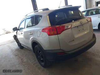 2014 Toyota RAV4 LE with VIN 2T3BFREV5EW138250, listed as a IAAI auction lot 41863496 with 191,604 mi miles. Bid and sale history available at carsss.com. Image 3.