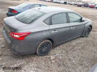 2016 Nissan Sentra SR with VIN 3N1AB7AP2GL651004, listed as a IAAI auction lot 41709285 with 147,912 mi miles. Bid and sale history available at carsss.com. Image 4.