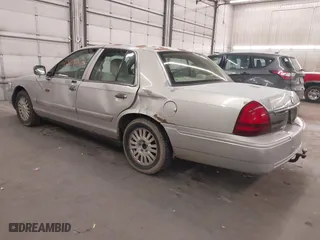 2006 Mercury Grand Marquis LS Premium with VIN 2MEFM75V86X652742, listed as a IAAI auction lot 41839679 with 212,821 mi miles. Bid and sale history available at carsss.com. Image 3.