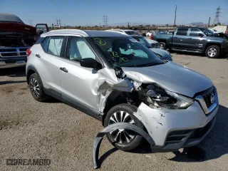 2019 Nissan Kicks S with VIN 3N1CP5CU1KL539921, listed as a Copart auction lot 50540175 with 58,779 mi miles and Salvage Title. Bid and sale history available at carsss.com. Image 4.