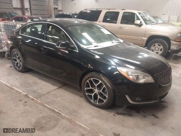 2017 Buick Regal Sport Touring with VIN 2G4GL5EX9H9151831, listed as a IAAI auction lot 41619508 with 82,003 mi miles. Bid and sale history available at carsss.com. Image 1.
