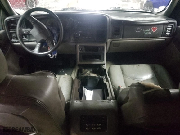 2004 Chevrolet Suburban LT with VIN 1GNFK16Z24J165975, listed as a Copart auction lot 79915414 with 302,930 mi miles and Salvage Title. Bid and sale history available at carsss.com. Image 8.